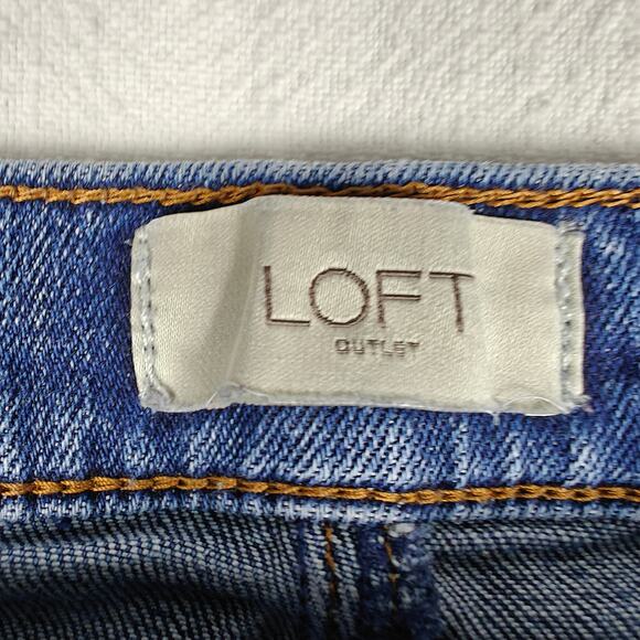 Loft Medium Wash Button Fly Modern Crop Jeans Size 8 Excellent - Picture 6 of 9